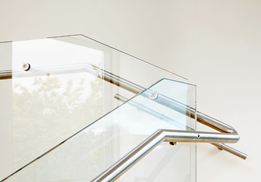 poręcze schodów ze szkła, szklane poręcze schodów