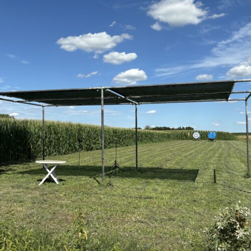 Pergole ze złączy rurowych – konstrukcje klientów pod pnącza i winorośle