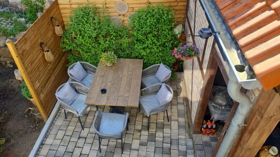 Jak zrobić drewniany stół ogrodowy? DIY krok po kroku