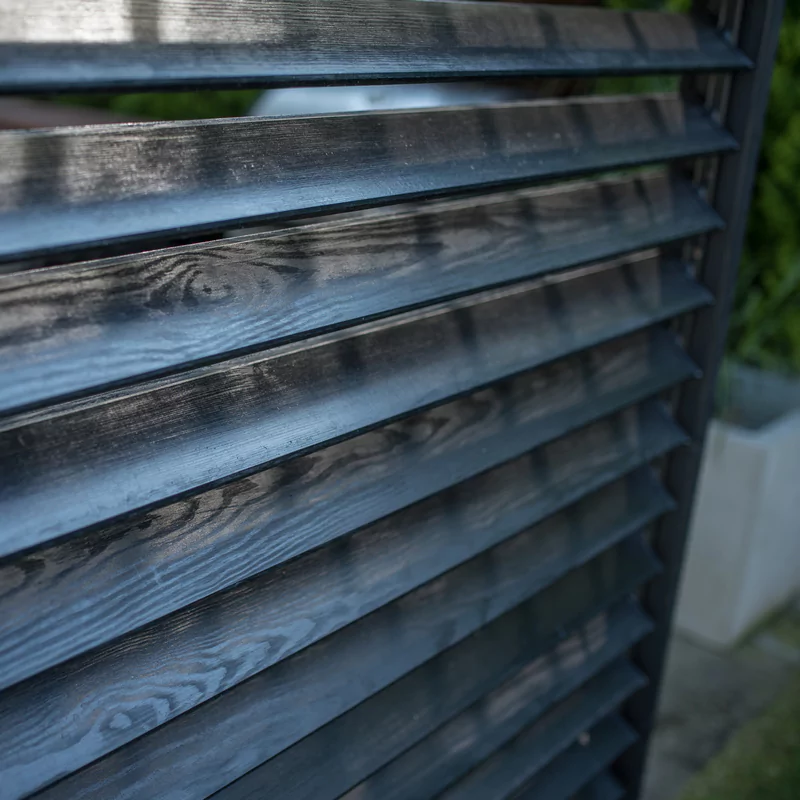 Paroi latérale en bois - plus de nature dans le jardin